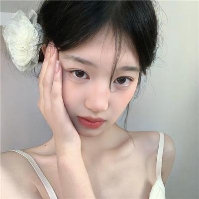 俏佣与我